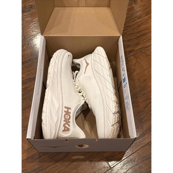 Size 9.5 B Hoka One One Women Arahi 7 Running Shoes Blanc De Blanc Rose Gold BSG - Picture 2 of 9